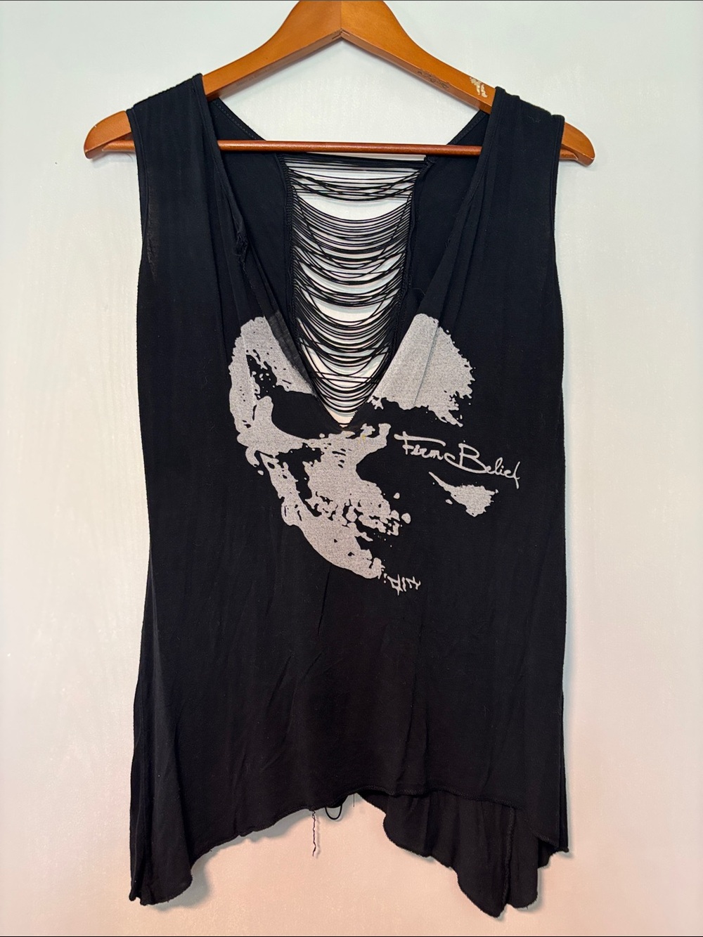 Black Graphic Shredded Back Tank Top by